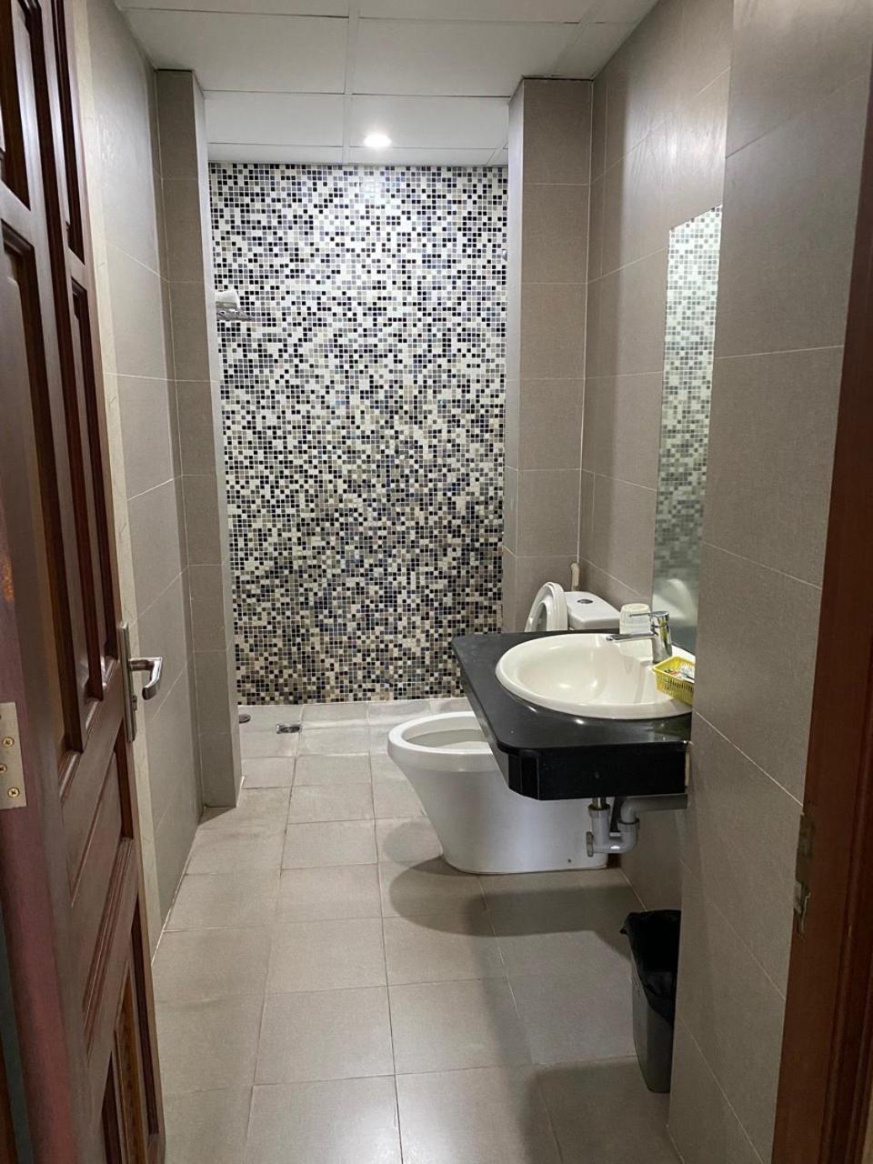 Hoang Tay 1 By Bay Luxury * TP. Hồ Chí Minh